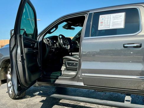 Used 2019 RAM 1500 Limited AWD/4WD image 12