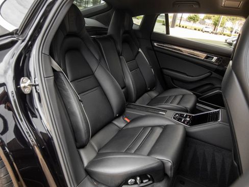 Certified 2020 Porsche Panamera 4S Executive AWD/4WD image 43