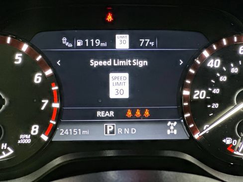 Used 2024 Nissan Titan PRO-4X w/ Pro-4x Convenience Package AWD/4WD image 6