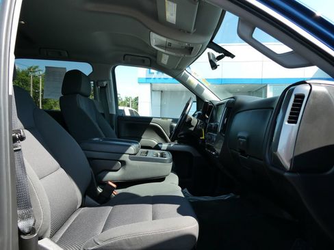 Used 2018 Chevrolet Silverado 1500 LT w/ All Star Edition AWD/4WD image 11