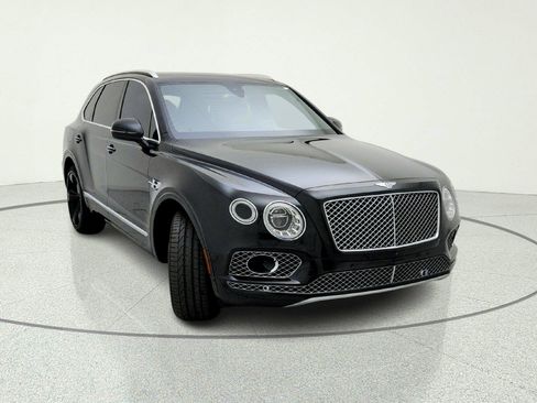 Used 2017 Bentley Bentayga AWD/4WD image 4