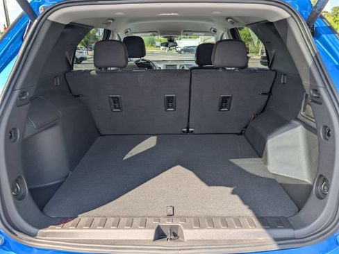Used 2024 Chevrolet Equinox LT FWD image 19