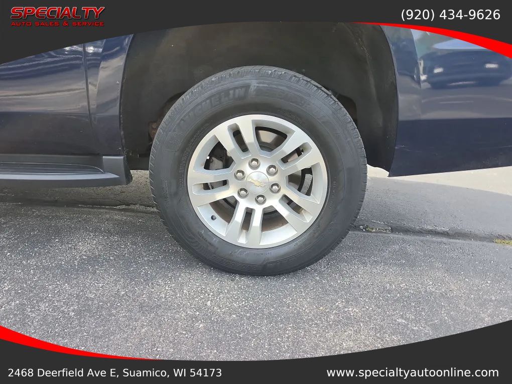 Used 2019 Chevrolet Suburban LT AWD/4WD image 43