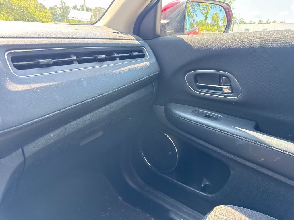 Used 2016 Honda HR-V EX image 17