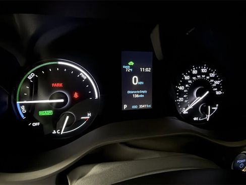 Used 2024 Toyota Sienna XSE image 20