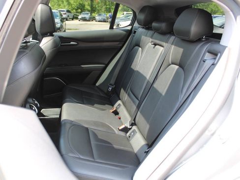 Used 2020 Alfa Romeo Stelvio Ti w/ Active Blind Spot Package AWD/4WD image 29