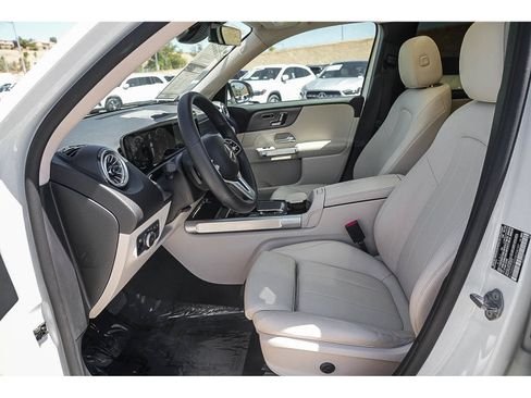 Certified 2022 Mercedes-Benz GLB 250 image 17