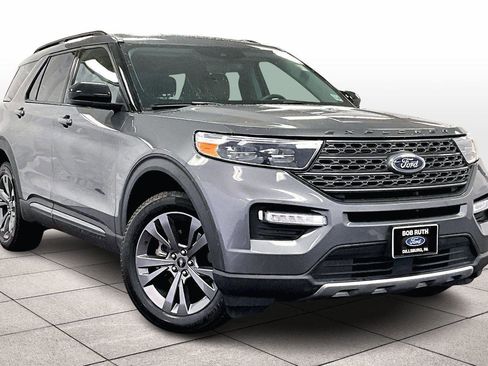 Certified 2022 Ford Explorer XLT w/ Equipment Group 202A image 2