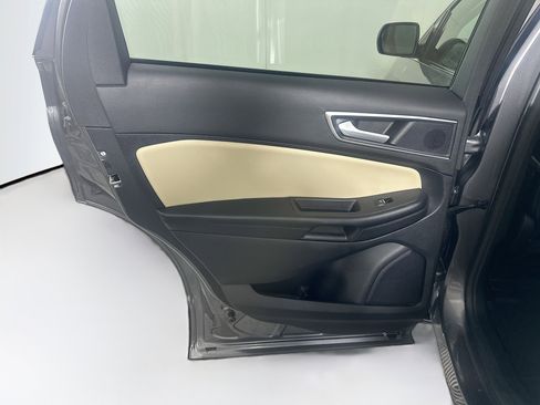 Used 2021 Ford Edge SEL w/ Cargo Accessory Package AWD/4WD image 26