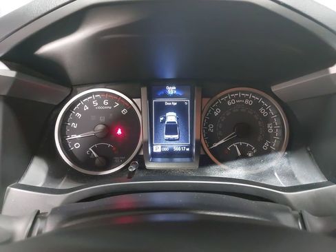 Used 2022 Toyota Tacoma SR5 w/ SR5 Appearance Package (SM) image 17