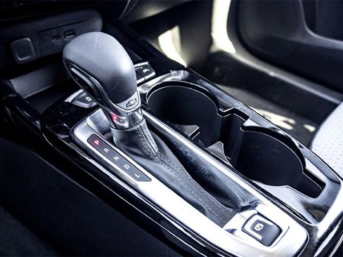 Used 2025 Chevrolet Trax LT w/ Driver Confidence Package image 25