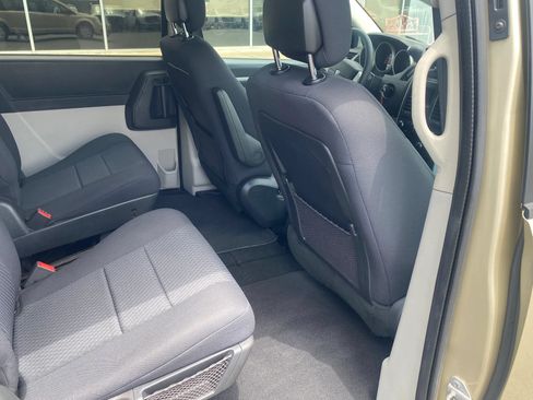 Used 2010 Dodge Grand Caravan SE w/ Climate Group FWD image 21