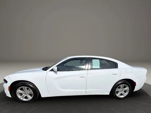 Used 2022 Dodge Charger SXT RWD image 8