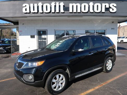 Used 2013 Kia Sorento LX w/ Convenience Pkg image 1