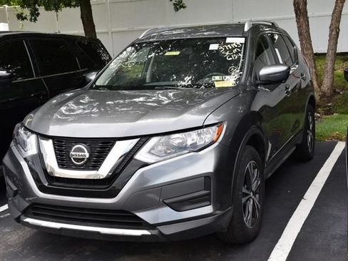 Used 2019 Nissan Rogue SV w/ Premium Package AWD/4WD image 4