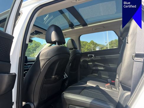 Used 2024 Kia Sorento S w/ Panoramic Sunroof Package AWD/4WD image 11