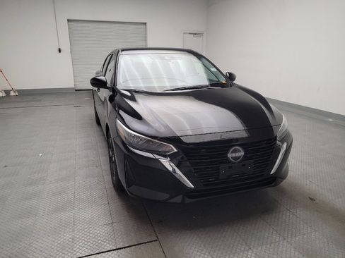 Used 2025 Nissan Sentra SV image 14