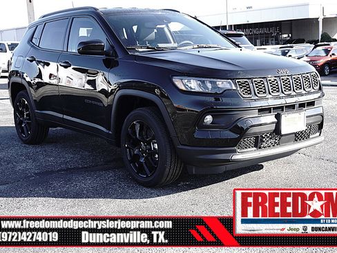 New 2026 Jeep Compass Latitude image 7