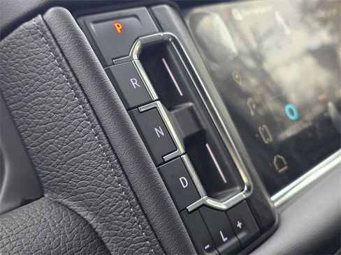 Used 2023 GMC Yukon Denali image 16