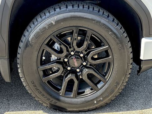 Used 2024 GMC Sierra 1500 Elevation w/ Preferred Package AWD/4WD image 29
