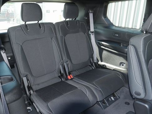 New 2025 Jeep Grand Cherokee L Laredo w/ Luxury Tech Group I image 21