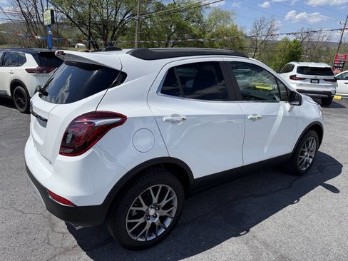 Used 2020 Buick Encore Sport Touring AWD/4WD image 6