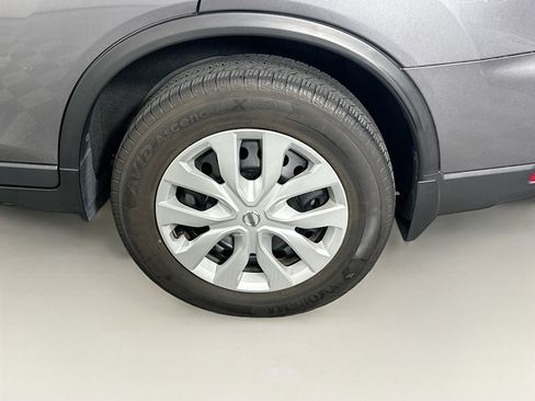 Used 2019 Nissan Rogue S FWD image 11