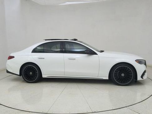 Used 2024 Mercedes-Benz E 350 4MATIC Sedan image 64