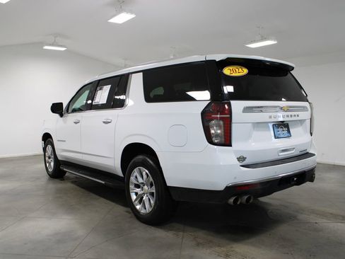 Used 2023 Chevrolet Suburban Premier image 7