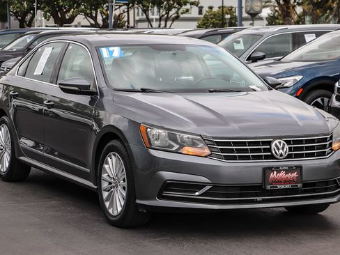 Used 2017 Volkswagen Passat 1.8T SE FWD image 3