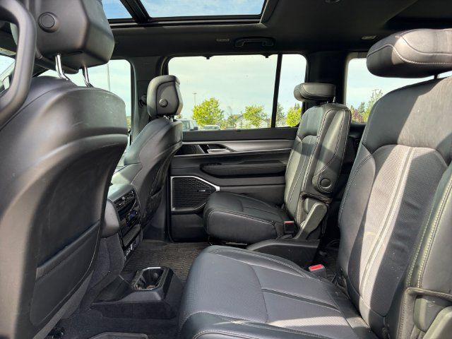 Used 2024 Jeep Wagoneer Series II w/ Convenience Group I AWD/4WD image 22