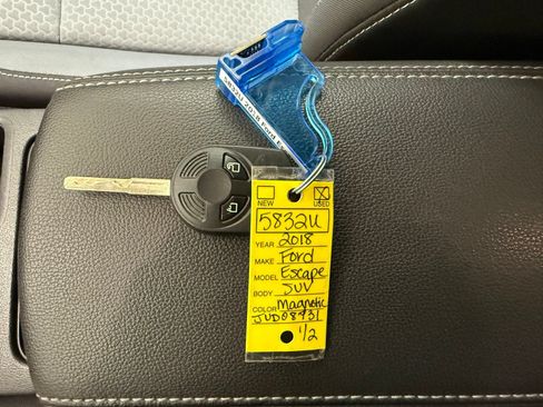Used 2018 Ford Escape SE AWD/4WD image 30