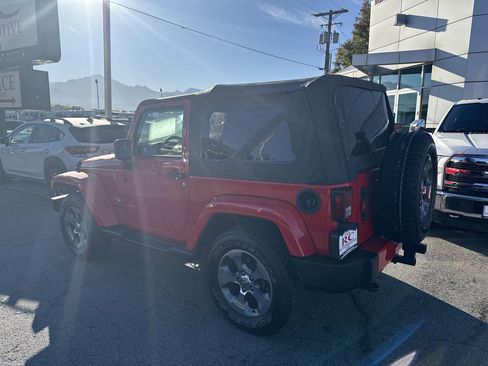 Used 2017 Jeep Wrangler Sahara image 8
