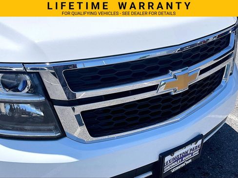 Used 2017 Chevrolet Tahoe LT AWD/4WD image 32