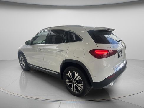 Used 2025 Mercedes-Benz GLA 250 image 4