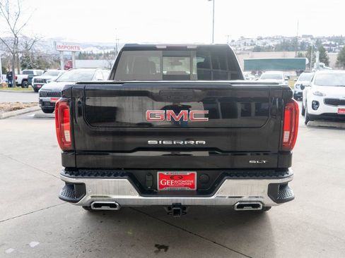 Used 2022 GMC Sierra 1500 SLT w/ SLT Premium Plus Package image 6
