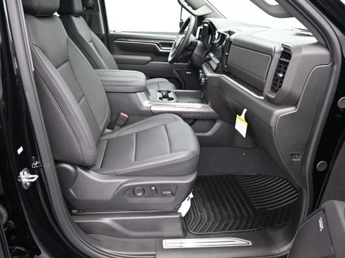 New 2026 Chevrolet Silverado 2500 LTZ w/ LTZ Convenience Package AWD/4WD image 35