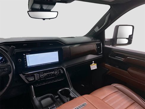 Used 2024 GMC Sierra 2500 Denali Ultimate w/ Max Trailering Package image 25