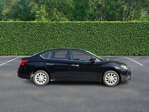 Used 2019 Nissan Sentra SV w/ All Weather Package FWD image 2