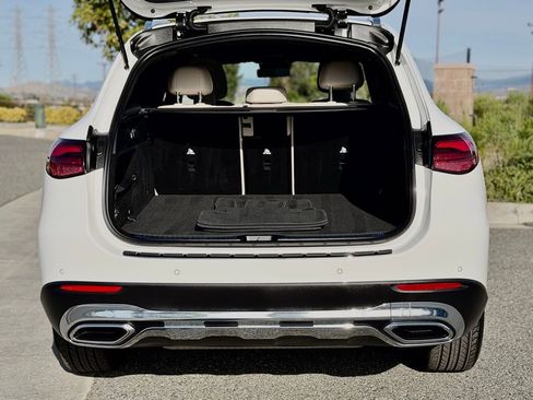 Used 2026 Mercedes-Benz GLC 300 4MATIC image 13