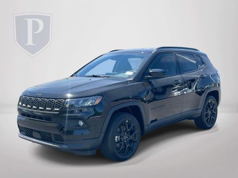 New 2026 Jeep Compass Latitude image 4
