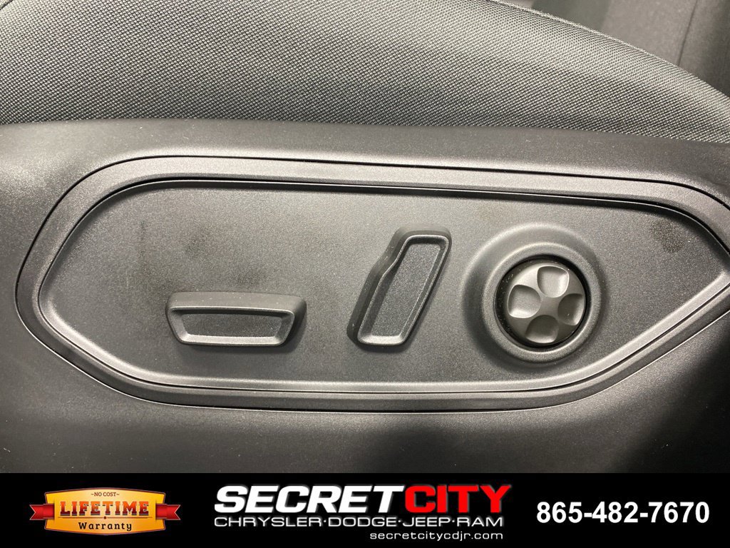 New 2026 Jeep Grand Cherokee Laredo X AWD/4WD image 15