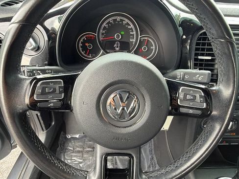 Used 2018 Volkswagen Beetle 2.0T S FWD image 18
