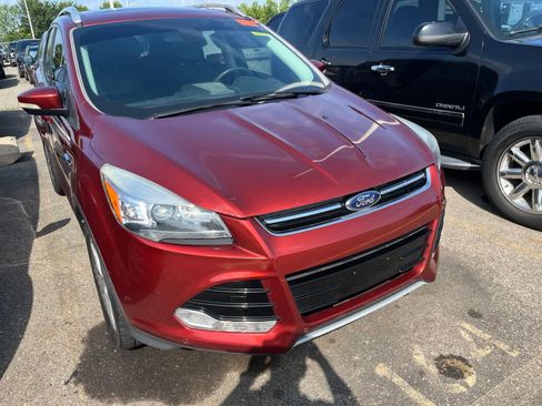 Used 2014 Ford Escape Titanium w/ Equipment Group 401A AWD/4WD image 22