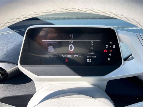 Used 2023 Volkswagen ID.4 Pro S image 18