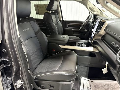 Used 2024 RAM 2500 Laramie AWD/4WD image 29
