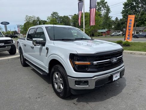 Used 2025 Ford F150 XLT w/ Equipment Group 302A MID AWD/4WD image 4