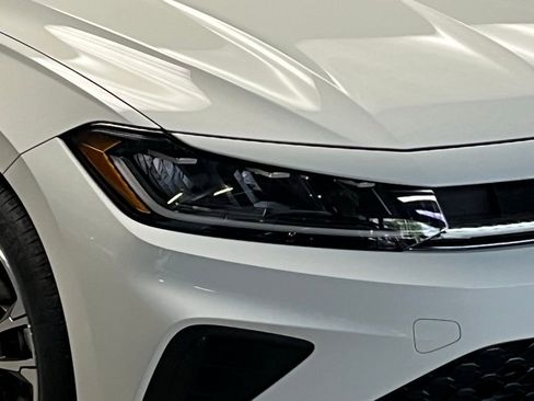 New 2025 Volkswagen Jetta Sport image 36