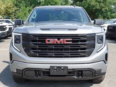 Used 2023 GMC Sierra 1500 Pro w/ Graphite Edition image 5