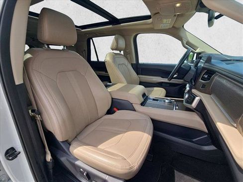 Used 2024 Ford Expedition Max Limited RWD image 23